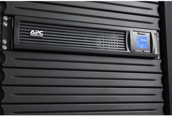 Источник бесперебойного питания APC Smart-UPS C SMC1000I-2UC 600Вт 1000ВА черный